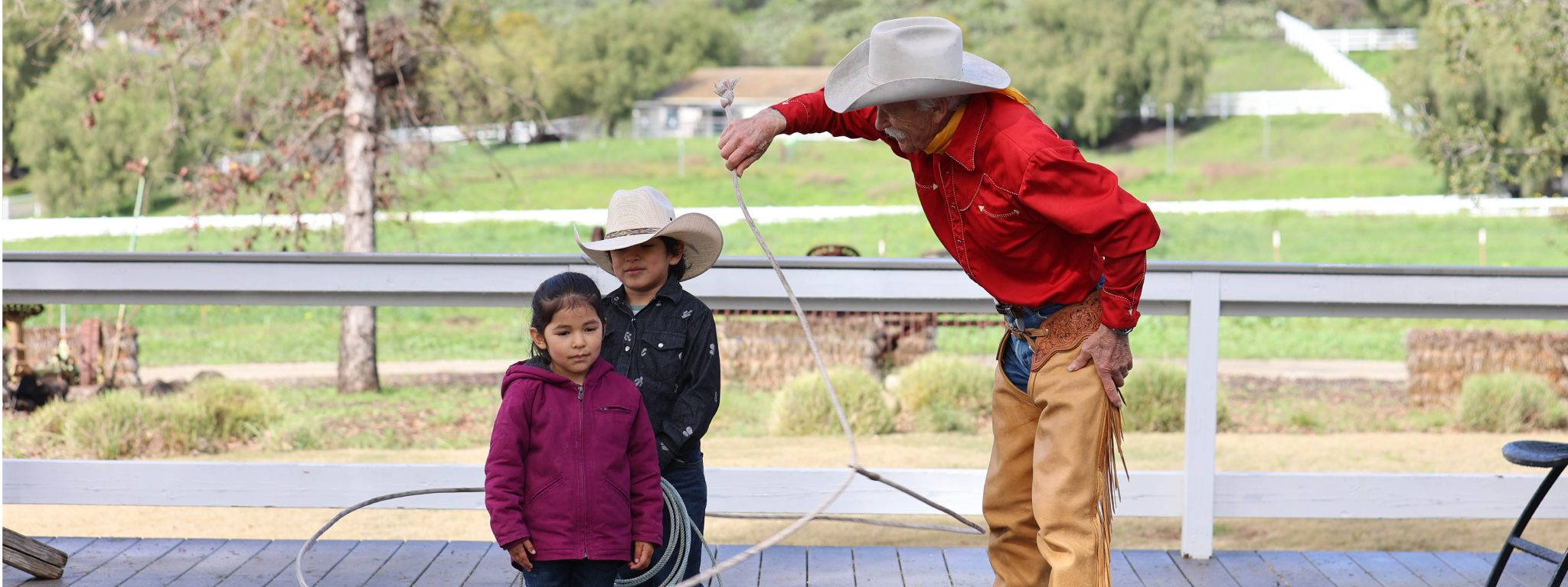 unplug - cowboy rope show with kids